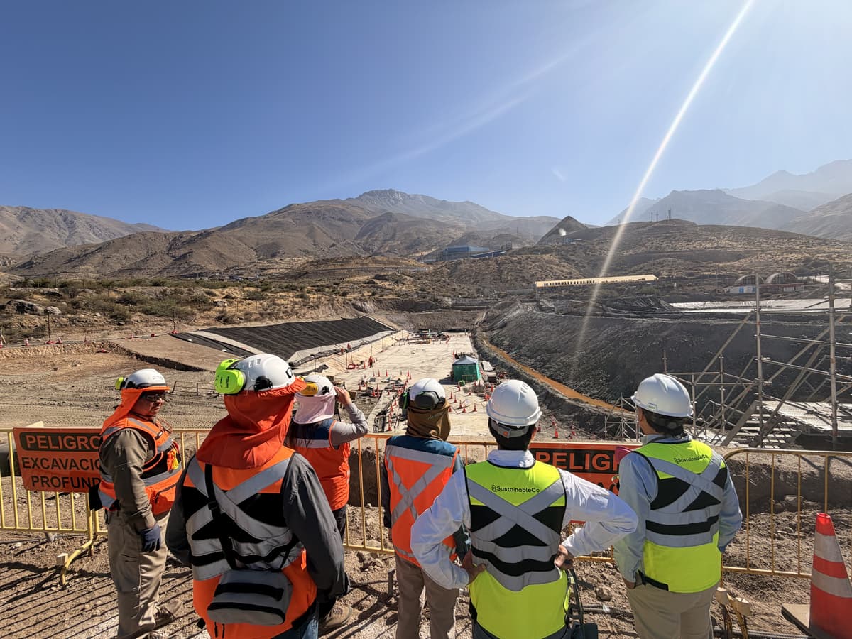 Imagen de trabajadores en una mina